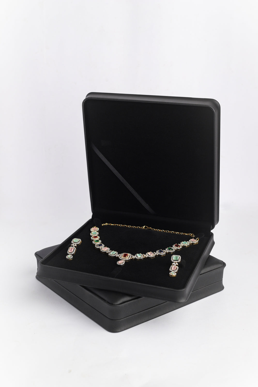 Necklace Set Box LC