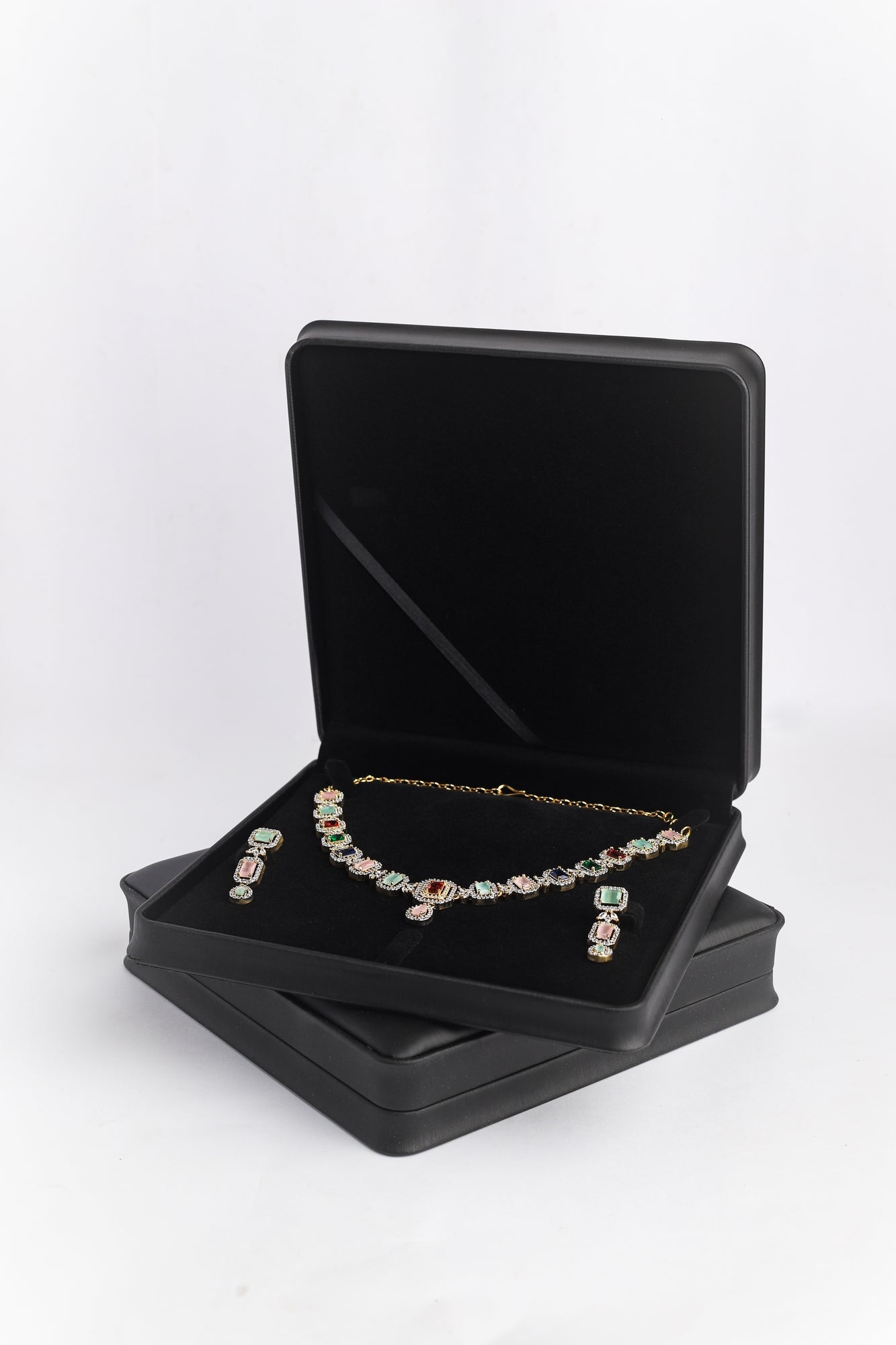 Necklace Set Box LC
