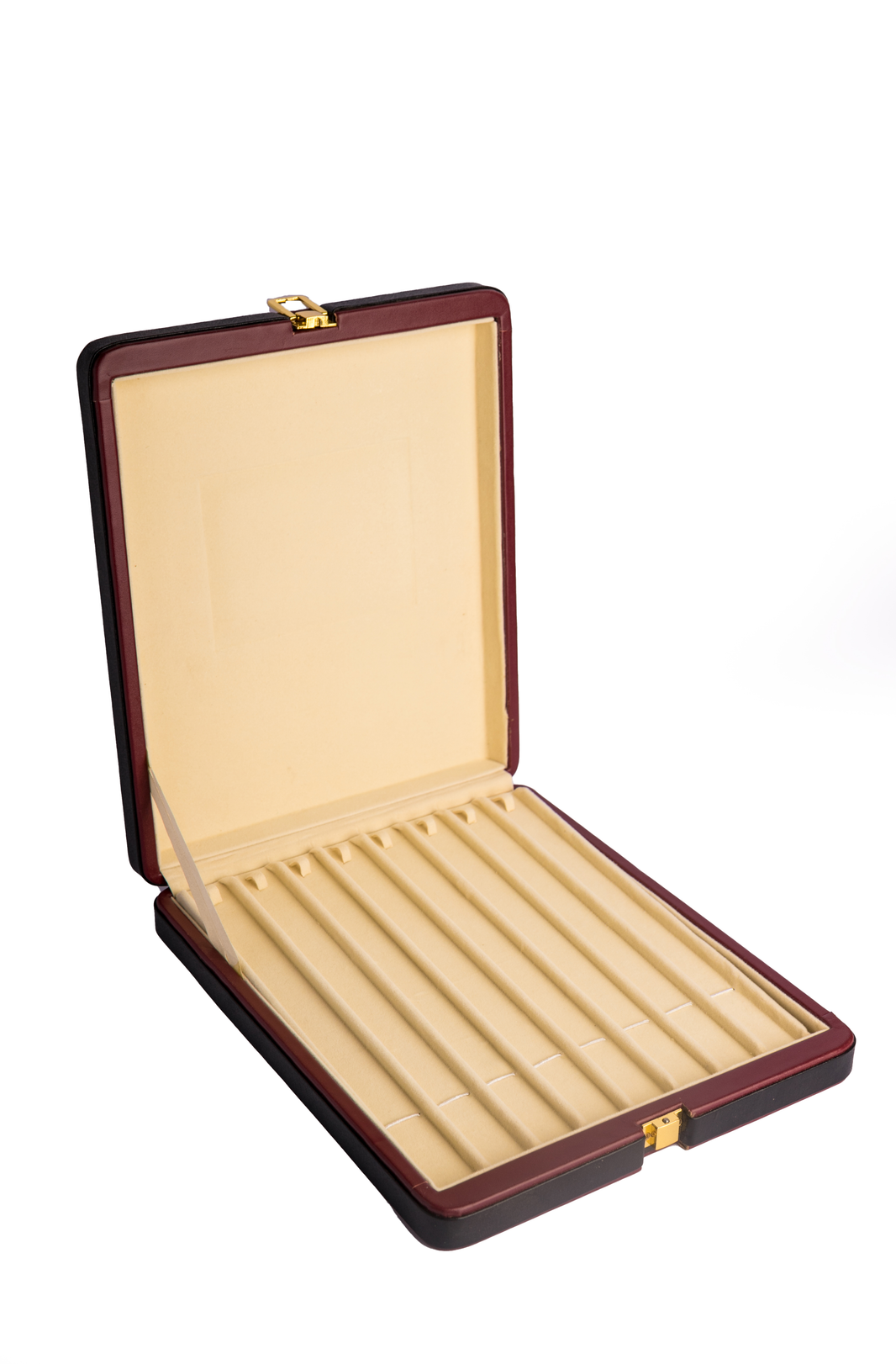 8 CHAIN BOX