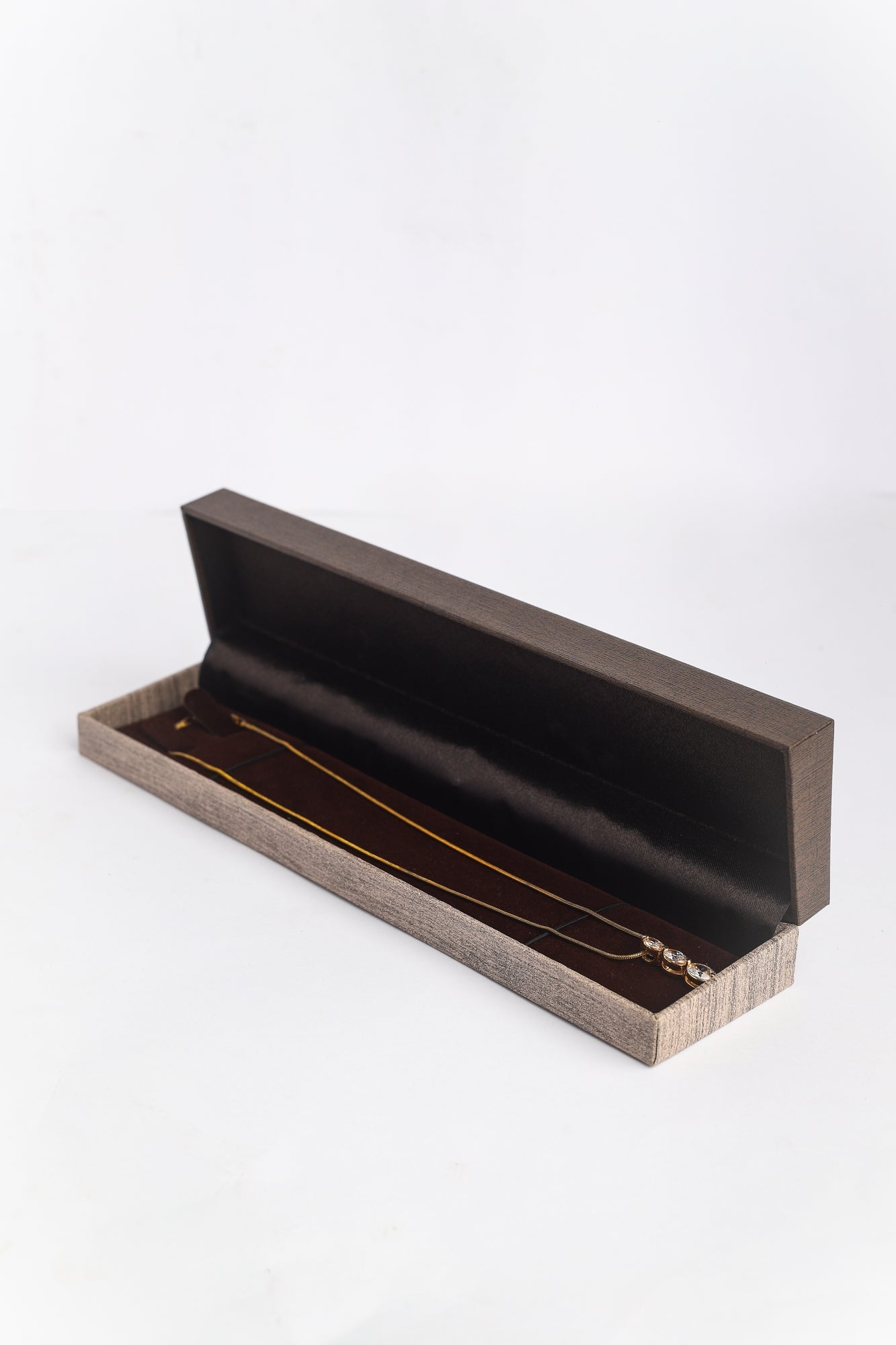 Locket Chain Box DC
